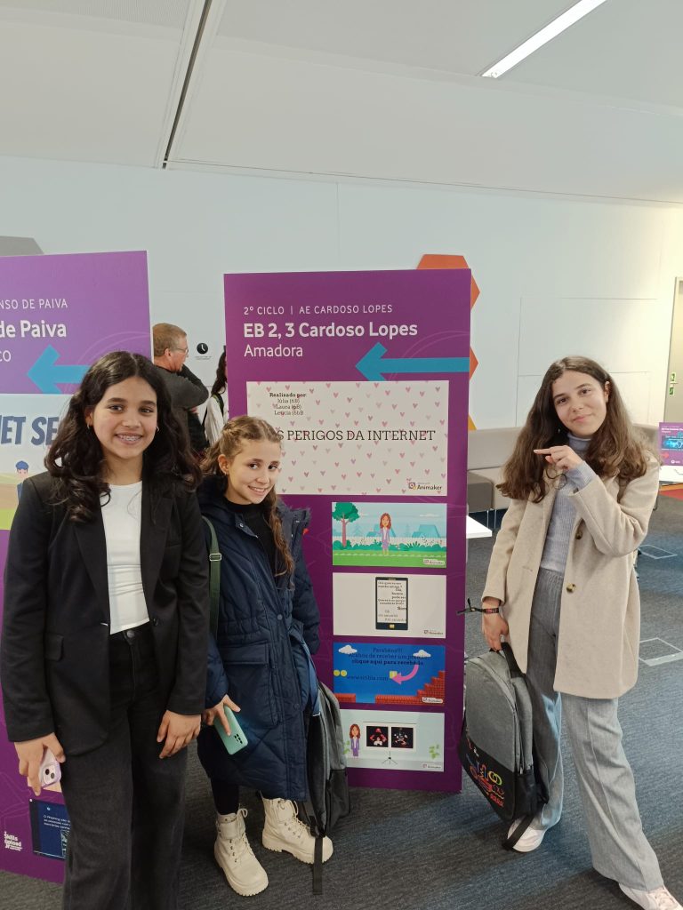 Imagem-WhatsApp-2025-02-25-as-14.57.58_d546780b-768x1024 Alunas do 6.º ano do AECL participaram na final do concurso Skills Upload Jr da Vodafone