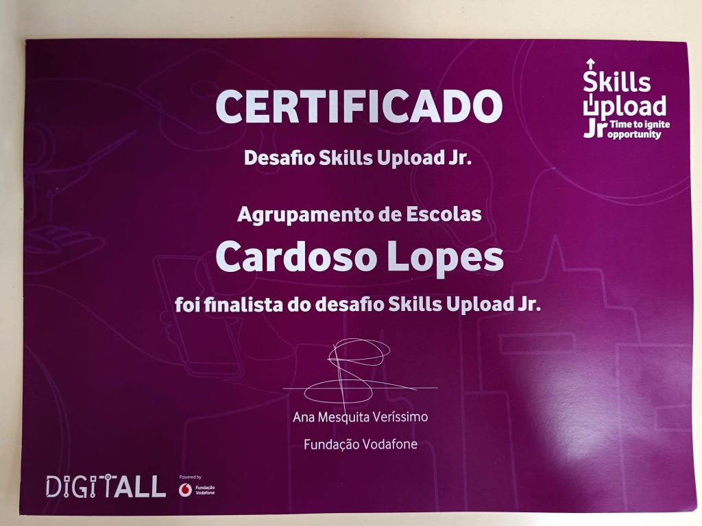 Imagem-WhatsApp-2025-02-25-as-14.57.59_07cb3950-1024x768 Alunas do 6.º ano do AECL participaram na final do concurso Skills Upload Jr da Vodafone