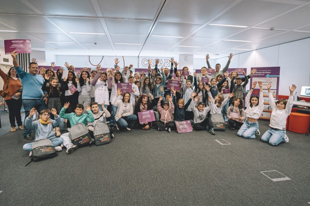 thumbnail_VDF_Skills-UP-JR_Grupo-3-1-1024x682 Alunas do 6.º ano do AECL participaram na final do concurso Skills Upload Jr da Vodafone