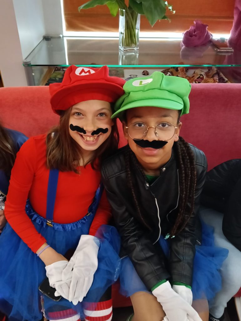 IMG-20250304-WA0074-771x1024 "Super Heróis de Todos os Tempos!"