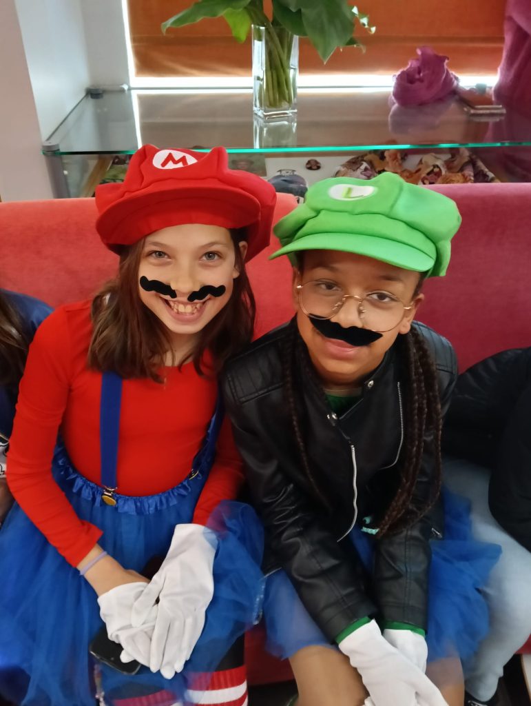 IMG-20250304-WA0089-771x1024 "Super Heróis de Todos os Tempos!"