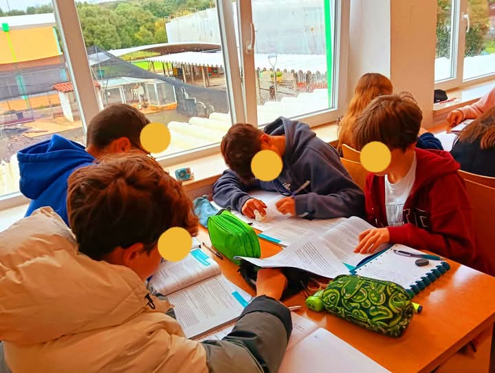 IMG-20250306-WA0004-1 Sessão de promoção da leitura na Biblioteca da Escola Sede - Turma 8.⁰C