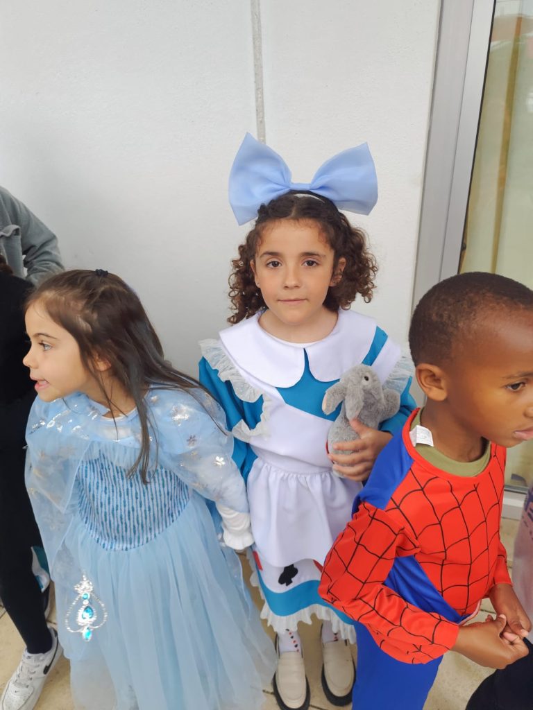 Imagem-WhatsApp-2025-02-27-as-16.47.26_2d1c312f-1-768x1024 Carnaval na Aprígio