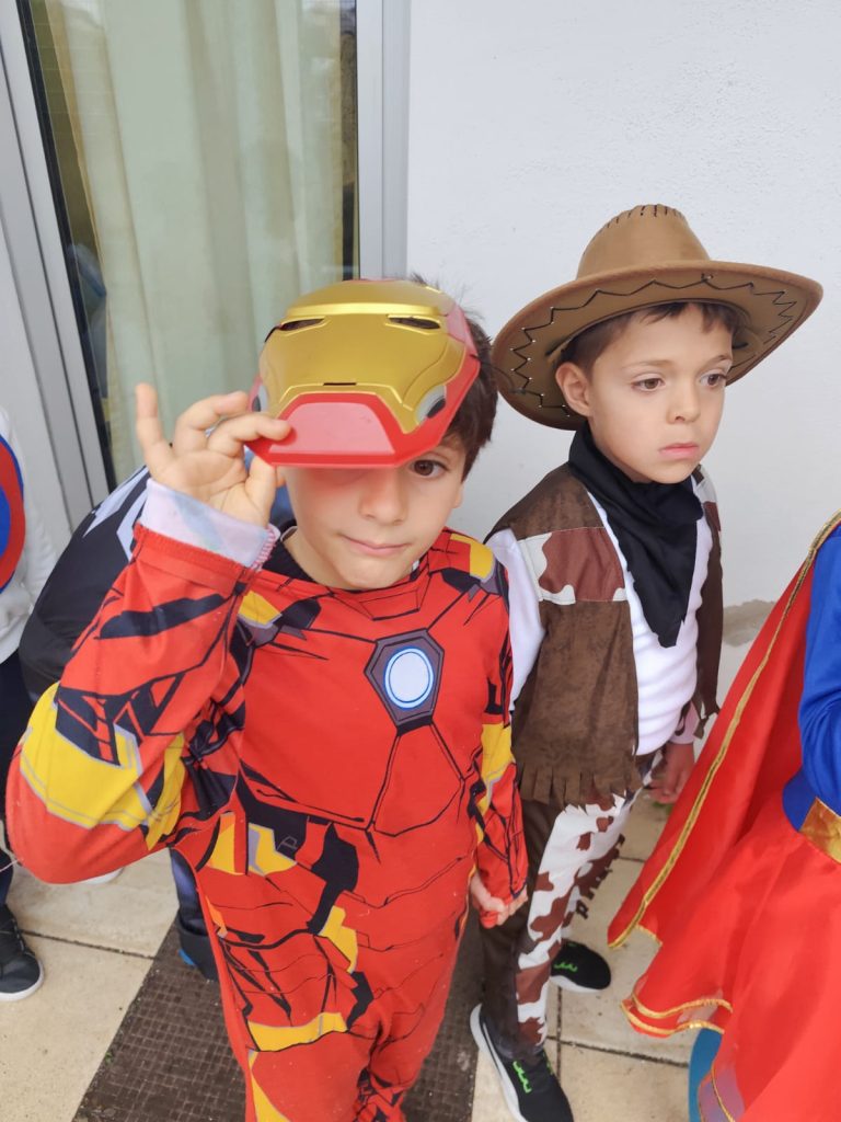 Imagem-WhatsApp-2025-02-27-as-16.47.27_3184a8bd-1-768x1024 Carnaval na Aprígio