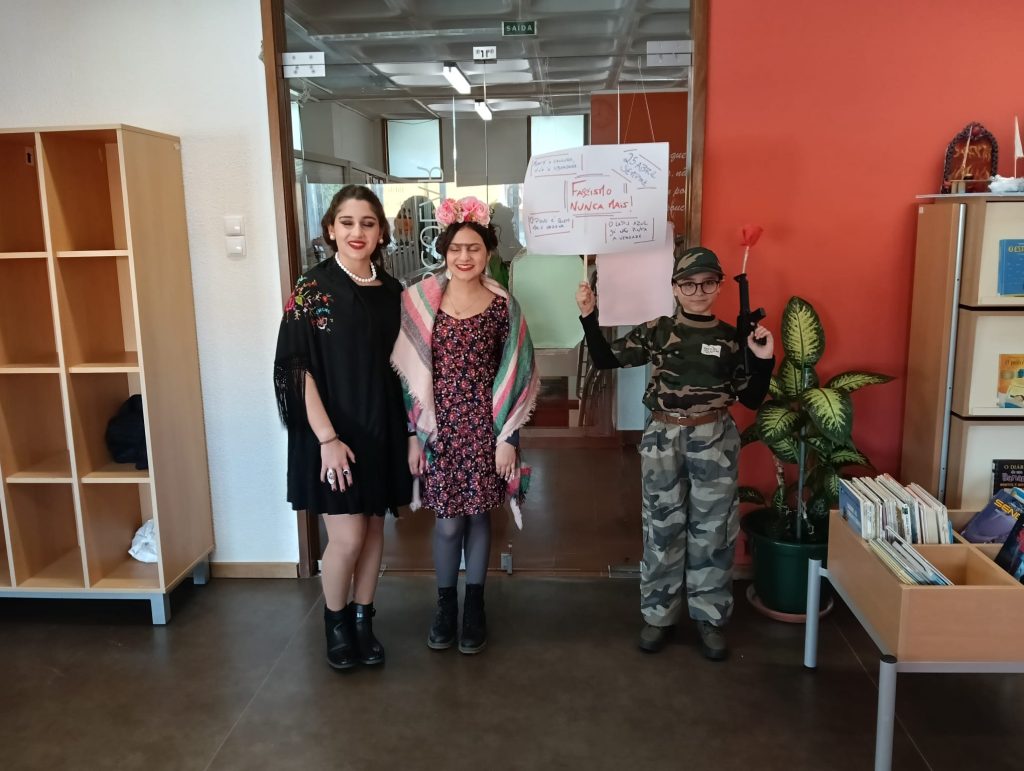 Imagem-WhatsApp-2025-03-01-as-20.11.28_e99f60f1-1024x771 "Super Heróis de Todos os Tempos!"