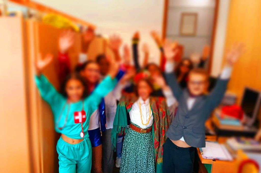 Imagem-WhatsApp-2025-03-04-as-18.19.55_545c2c30-1024x677 "Super Heróis de Todos os Tempos!"