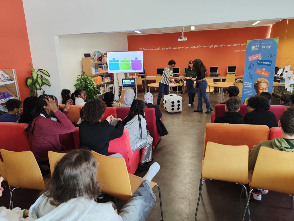 1747753362737-1024x768 Programa de Literacia Financeira - 7.º Ano - CiD