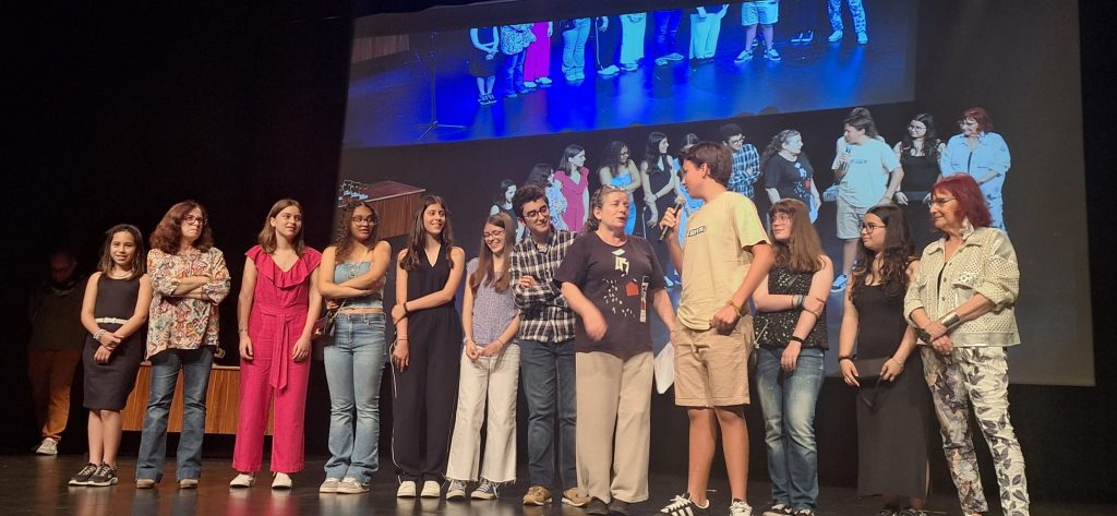 IMG-20250526-WA0005-1-1024x473 Gala de entrega de prémios nos Recreios da Amadora - Escola Cardoso Lopes