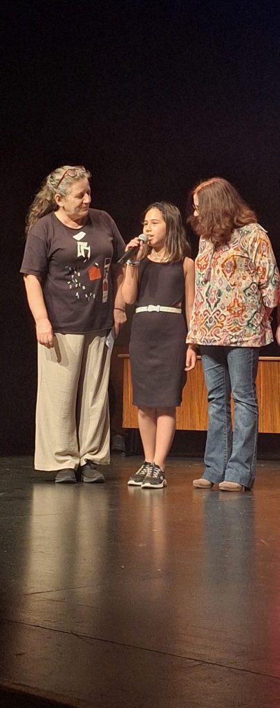 IMG-20250526-WA0007-1-405x1024 Gala de entrega de prémios nos Recreios da Amadora - Escola Cardoso Lopes