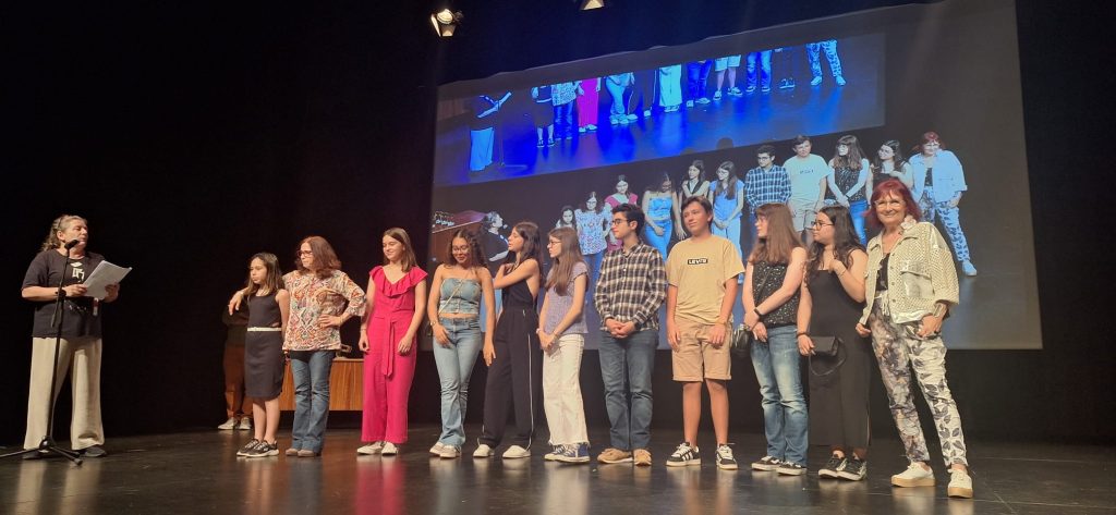 IMG-20250526-WA0027-1-1024x473 Gala de entrega de prémios nos Recreios da Amadora - Escola Cardoso Lopes