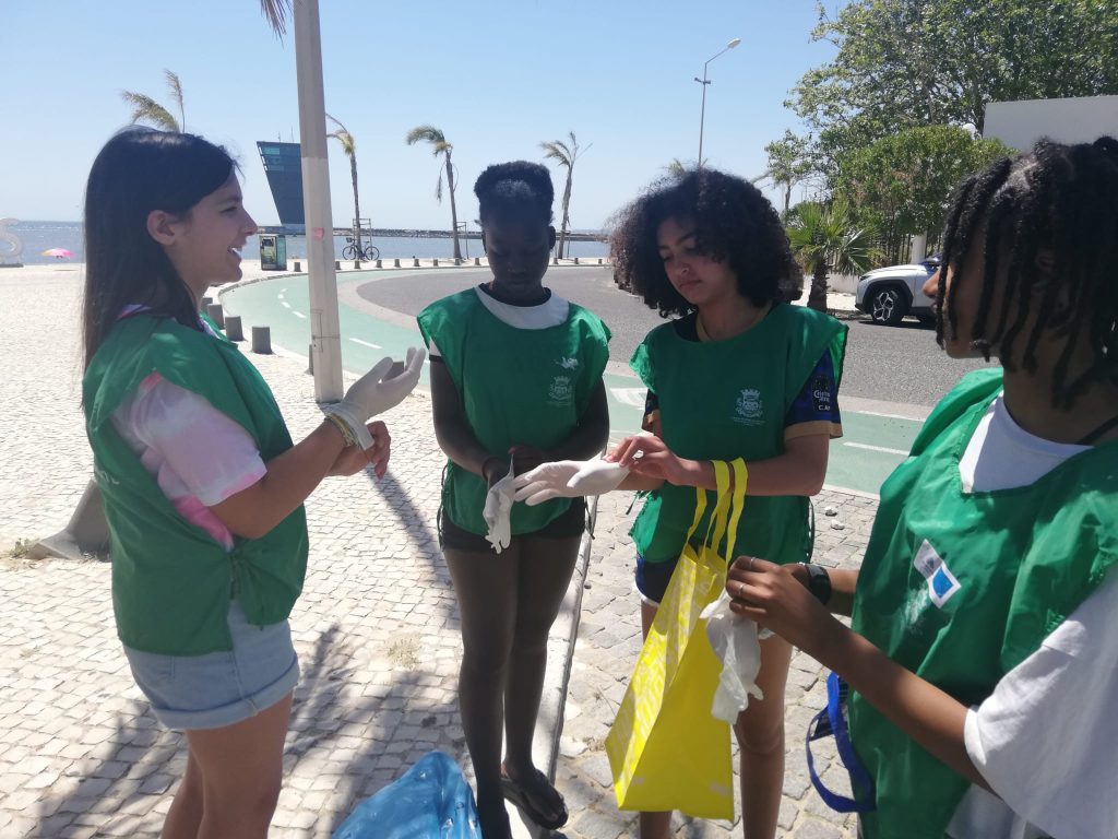 IMG-20250527-WA0025-1024x768 Limpeza de Praia