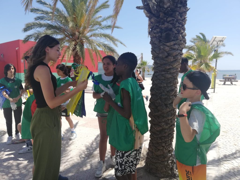 IMG-20250527-WA0030-1024x768 Limpeza de Praia