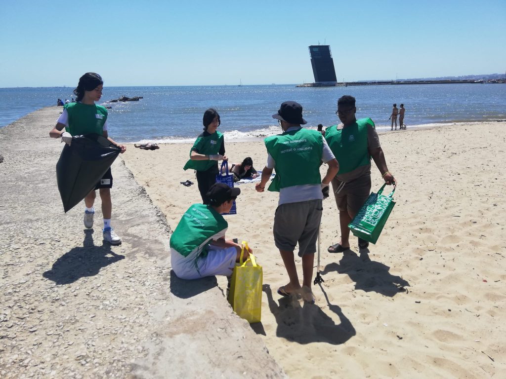 IMG-20250527-WA0036-1024x768 Limpeza de Praia