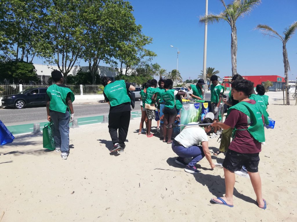 IMG-20250527-WA0041-1024x768 Limpeza de Praia