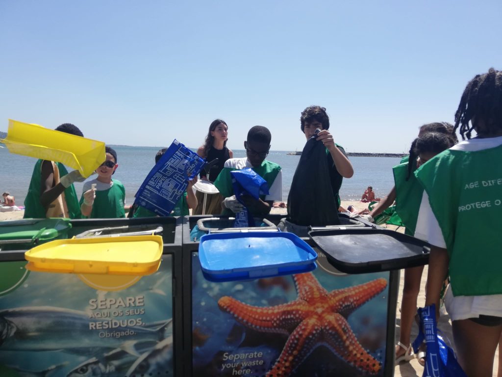 IMG-20250527-WA0044-1024x768 Limpeza de Praia