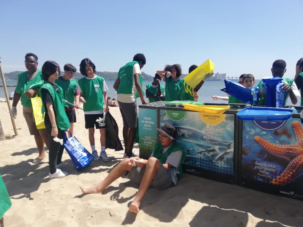 IMG-20250527-WA0046-1024x768 Limpeza de Praia