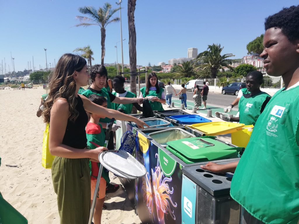 IMG-20250527-WA0048-1024x768 Limpeza de Praia