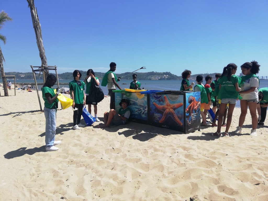 IMG-20250527-WA0052-1024x768 Limpeza de Praia