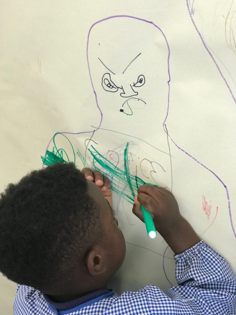 IMG-20250922-WA0011-1-768x1024 Corpo Humano - Sala Azul