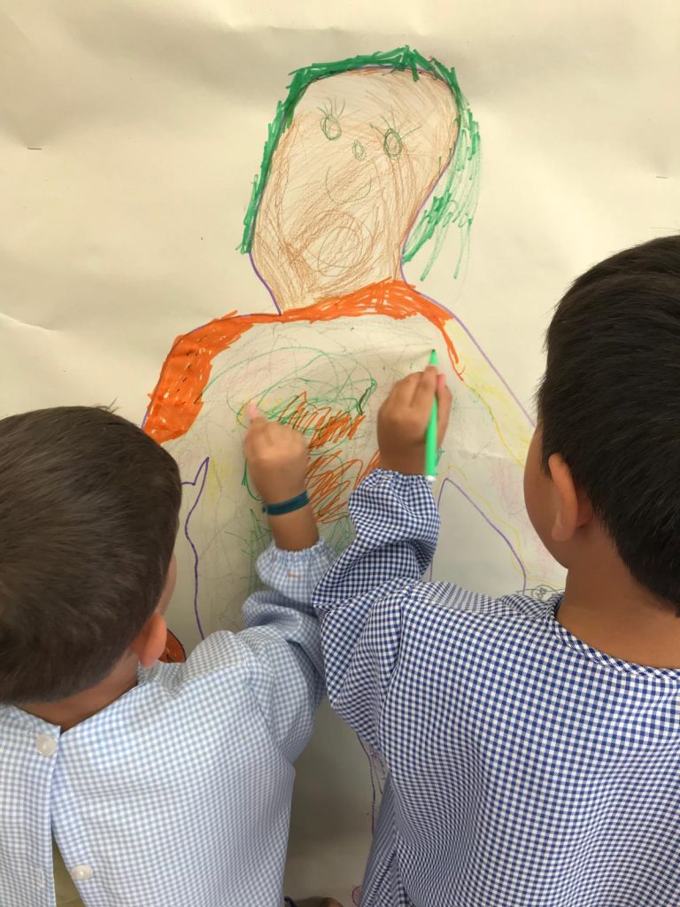 IMG-20250922-WA0014-1-768x1024 Corpo Humano - Sala Azul