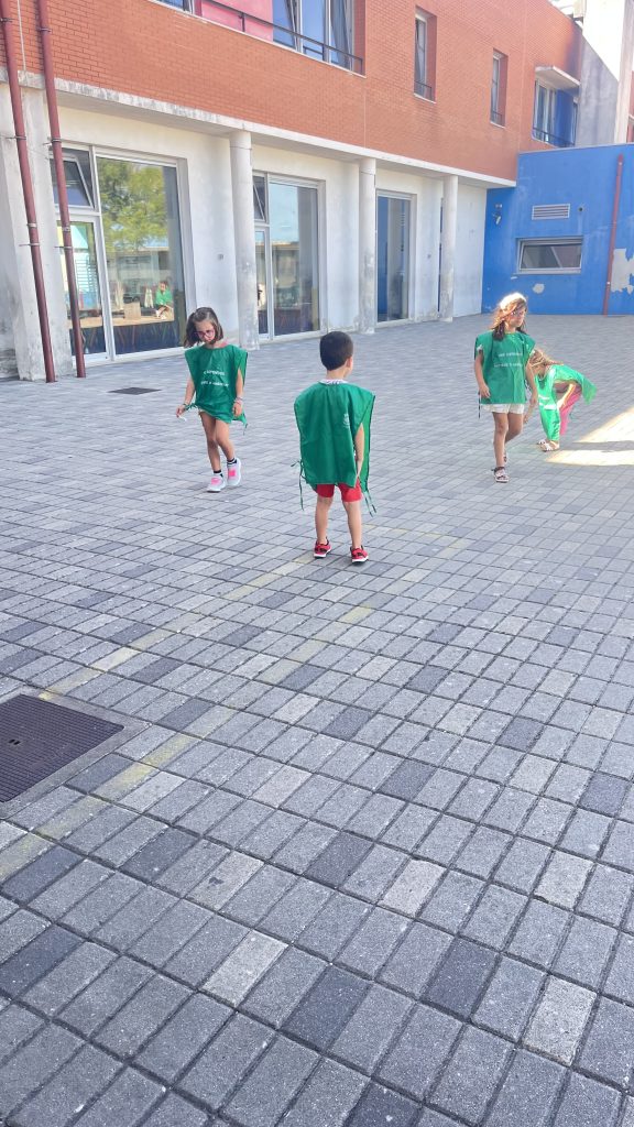 IMG_0184-5-576x1024 Escola Limpa - 1ºE