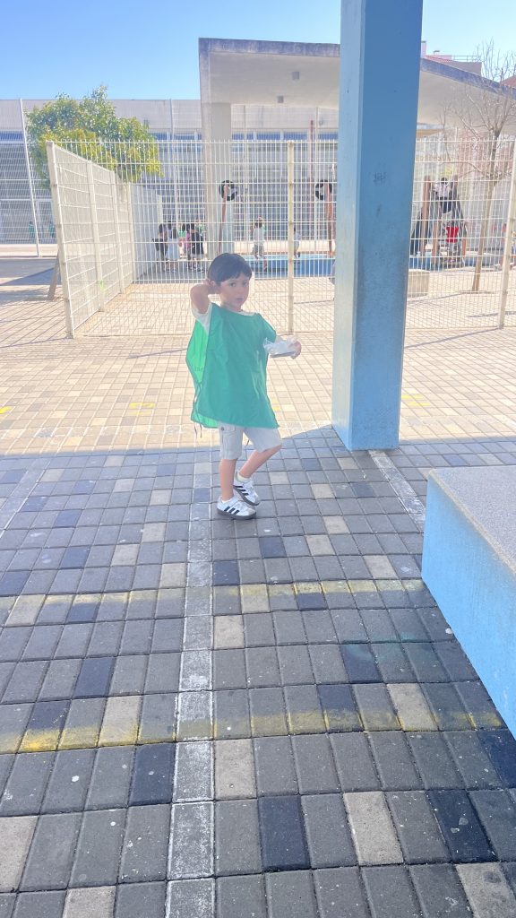 IMG_0190-3-576x1024 Escola Limpa - 1ºE