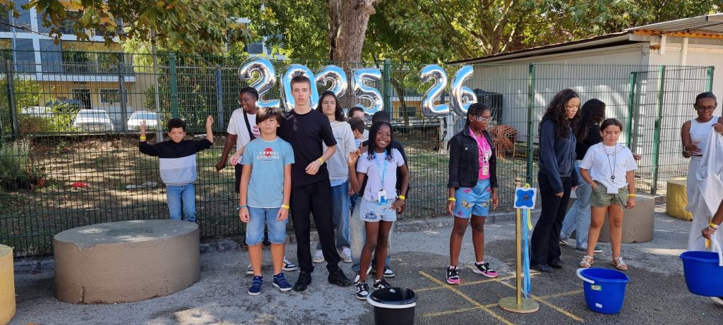 WhatsApp-Image-2025-09-27-at-23.52.33-3-2-1024x461 Padrinhos e Afilhados