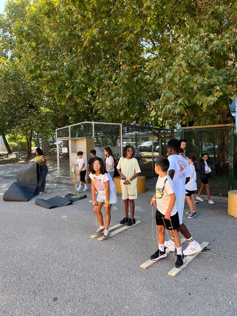 WhatsApp-Image-2025-09-29-at-08.27.24-1-1-768x1024 Padrinhos e Afilhados