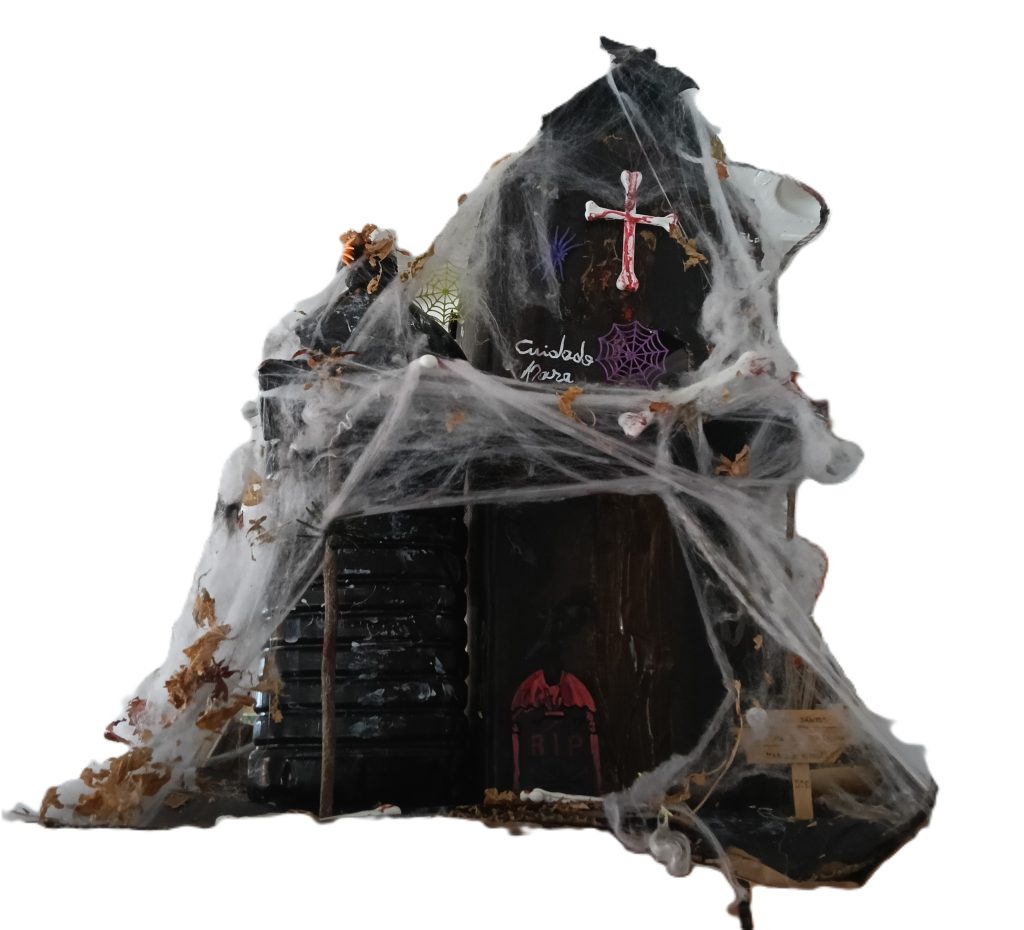 1000018562-1024x930 Casas Assombradas - 5.º Ano (ET e Inglês)