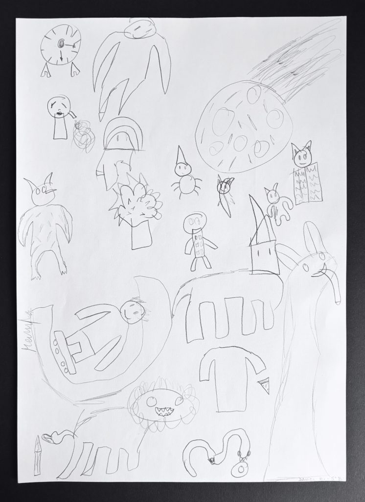 752b8b59-e6dc-43f6-a60b-2357e99836ff-746x1024 Doodle Art: Quando os Rabiscos se Transformam em Arte” - EV 5.º e 6.º anos