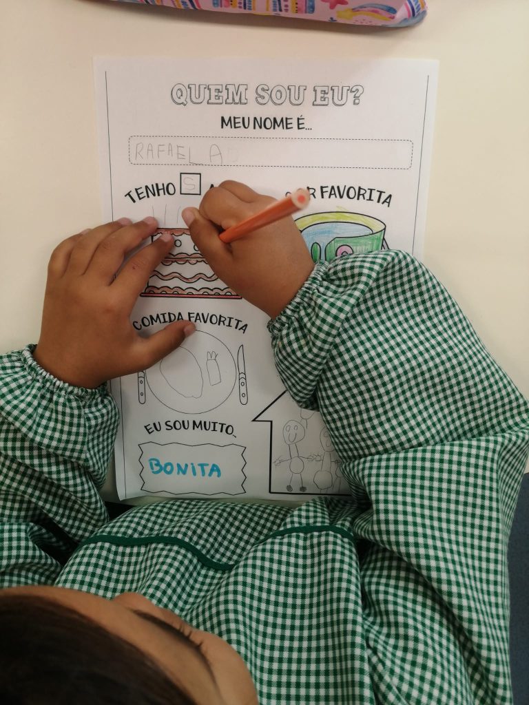 IMG-20250928-WA0018-768x1024 A aprender somos felizes (Sala verde - JI da Mina)