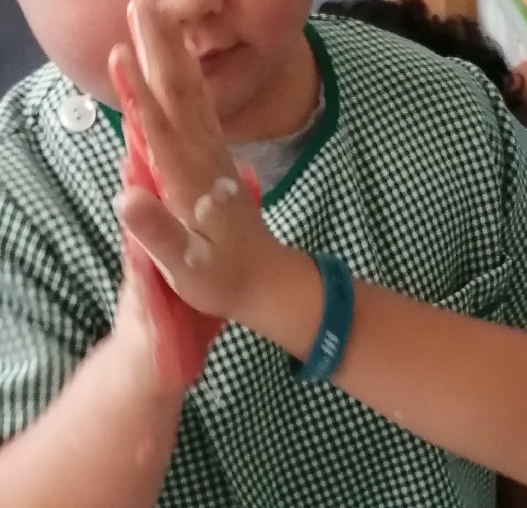 IMG-20251005-WA0051-1024x987 Atividades sensoriais (sala verde - JI da Mina)