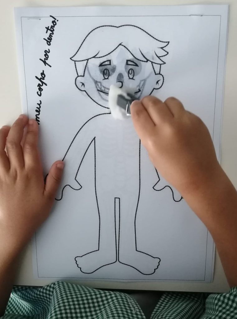 IMG-20251013-WA0024-761x1024 A aprender somos felizes (sala verde - JI da Mina)