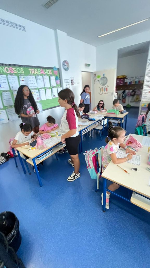 IMG-20251015-WA0020-576x1024 Grupos Interativos