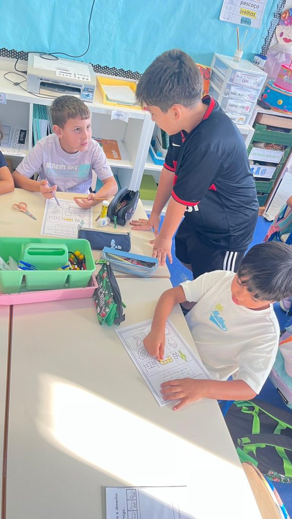 IMG-20251015-WA0027-576x1024 Grupos Interativos