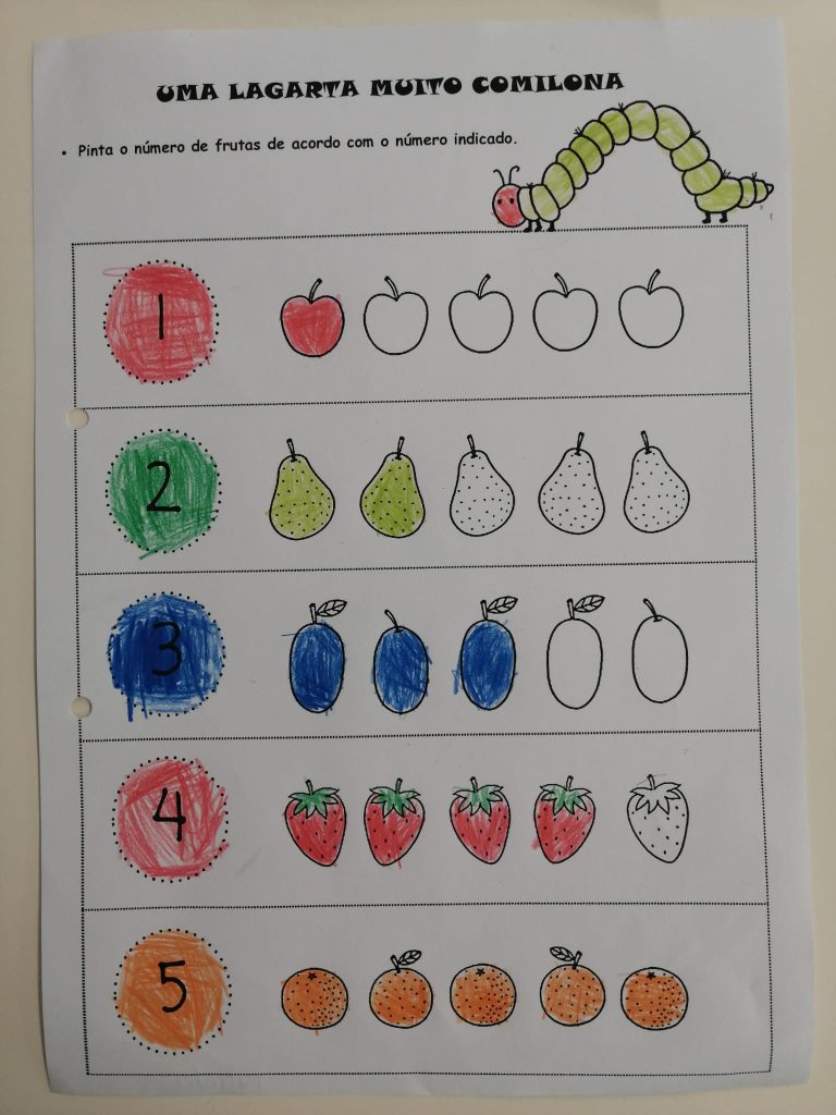 IMG-20251019-WA0050-768x1024 "A lagartinha muito comilona" (sala verde - JI da Mina)