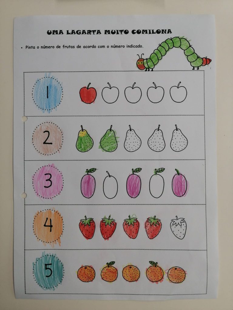 IMG-20251019-WA0051-768x1024 "A lagartinha muito comilona" (sala verde - JI da Mina)