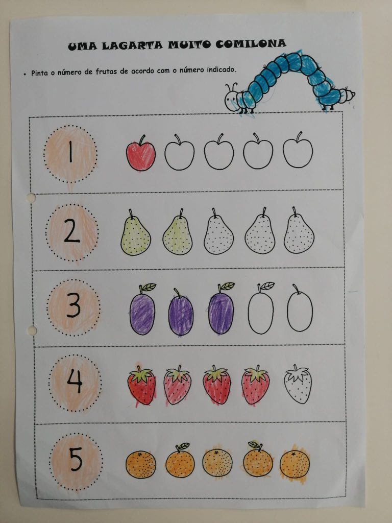 IMG-20251019-WA0052-768x1024 "A lagartinha muito comilona" (sala verde - JI da Mina)