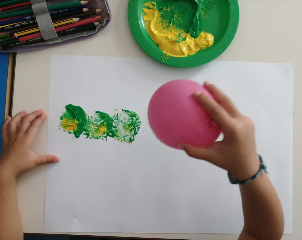 IMG-20251019-WA0054-1024x814 "A lagartinha muito comilona" (sala verde - JI da Mina)