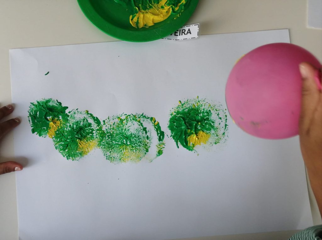 IMG-20251019-WA0060-1024x763 "A lagartinha muito comilona" (sala verde - JI da Mina)