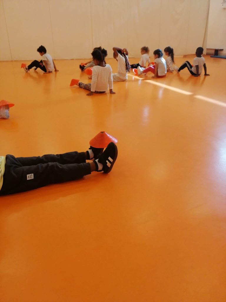 IMG-20251026-WA0014-1-768x1024 A aprender somos felizes (sala verde - JI da Mina)