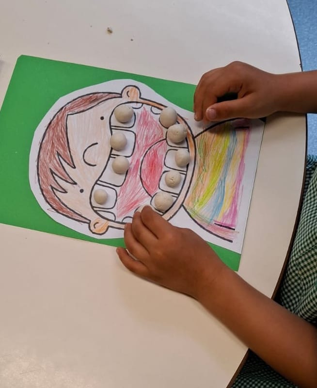 IMG-20251026-WA0026 A aprender somos felizes (sala verde - JI da Mina)