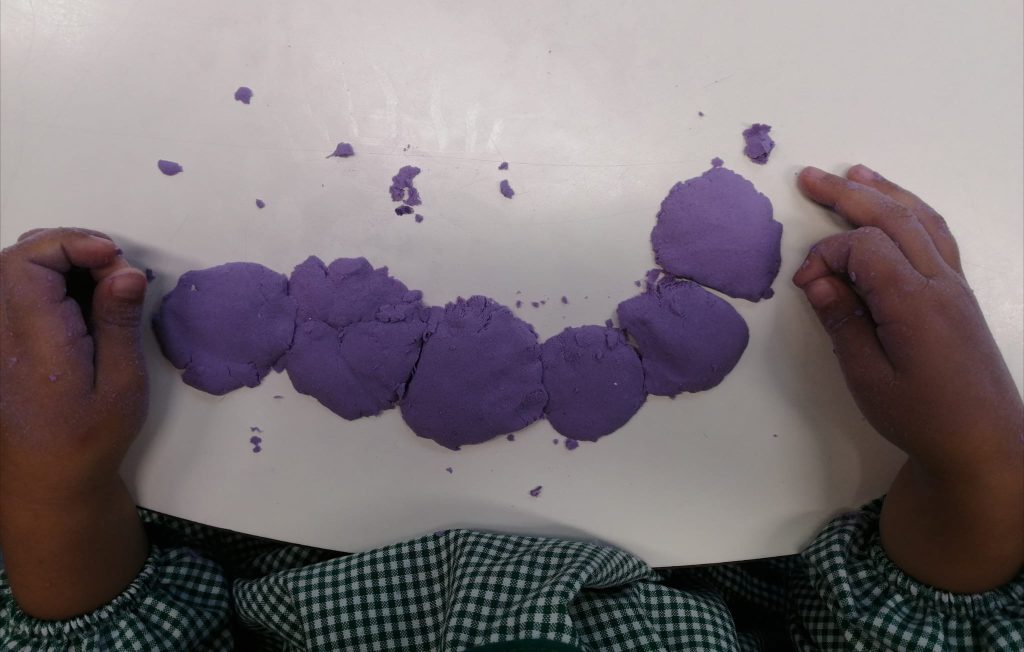 IMG-20251026-WA0040-1024x652 A aprender somos felizes (sala verde - JI da Mina)