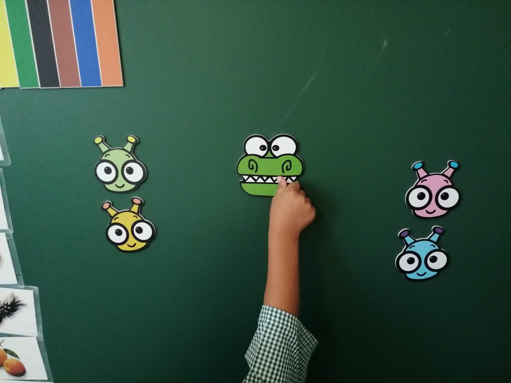 Imagem-WhatsApp-2025-09-28-as-13.47.15_752de0c9-2-1024x768 A aprender somos felizes (Sala verde - JI da Mina)