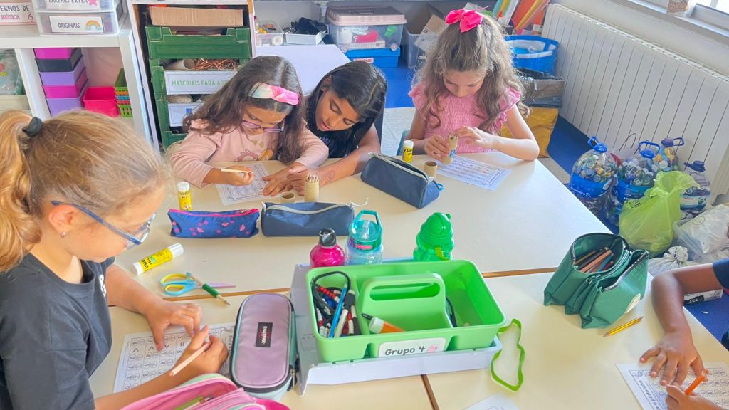 Imagem-WhatsApp-2025-10-20-as-14.41.20_e97adc0f-1024x576 Grupos Interativos