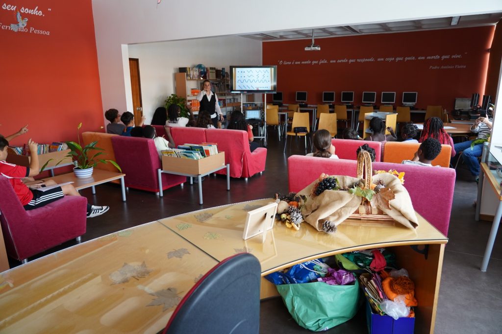 WhatsApp-Image-2025-10-11-at-15.27.39-23-1024x682 Mês Internacional das Bibliotecas Escolares