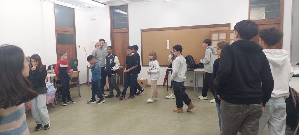 WhatsApp-Image-2025-10-28-at-21.36.12-1024x462 A Casa do Teatro