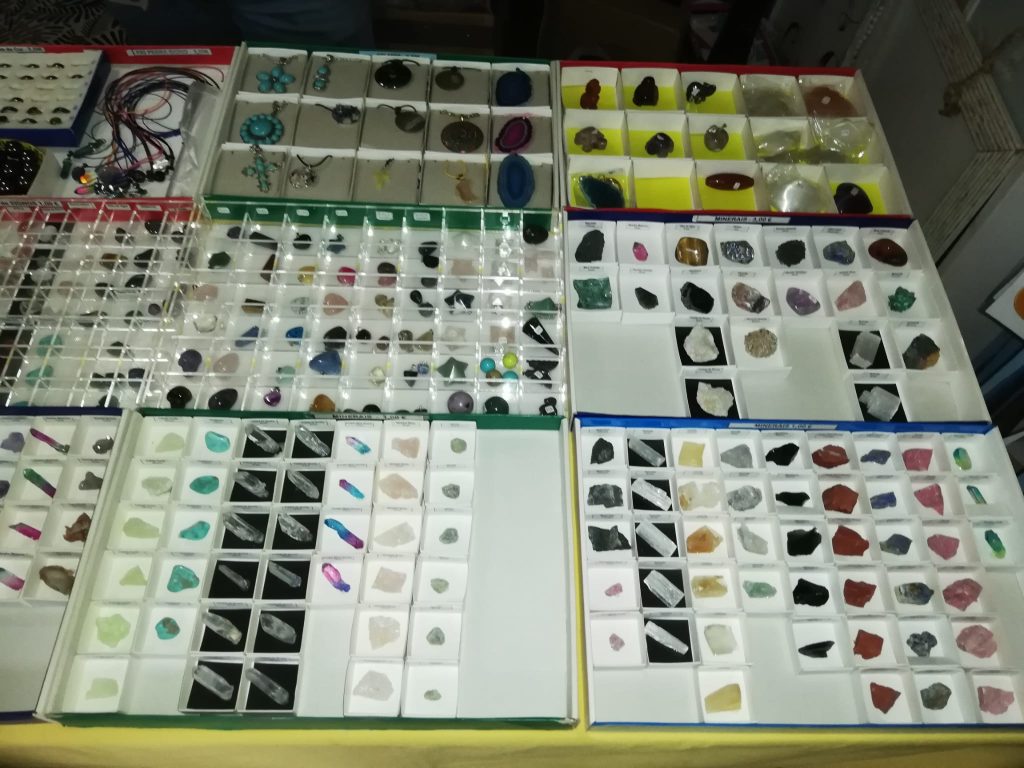 WhatsApp-Image-2025-10-29-at-21.34.38-1-1024x768 Feira dos Minerais