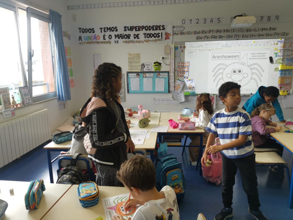 WhatsApp-Image-2025-10-29-at-21.54.39-1-1024x768 Grupos Interativos - 5 e 6 anos