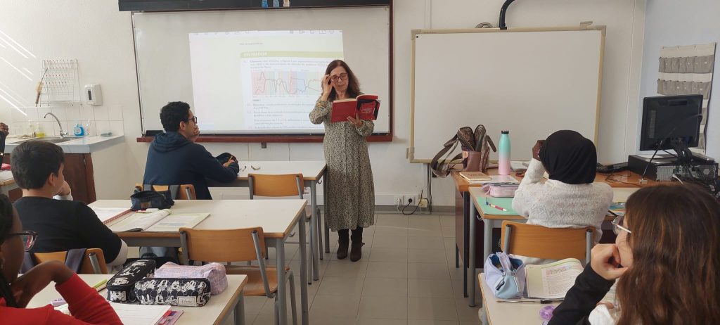 WhatsApp-Image-2025-10-31-at-13.29.46-1024x462 Clube de Leitura